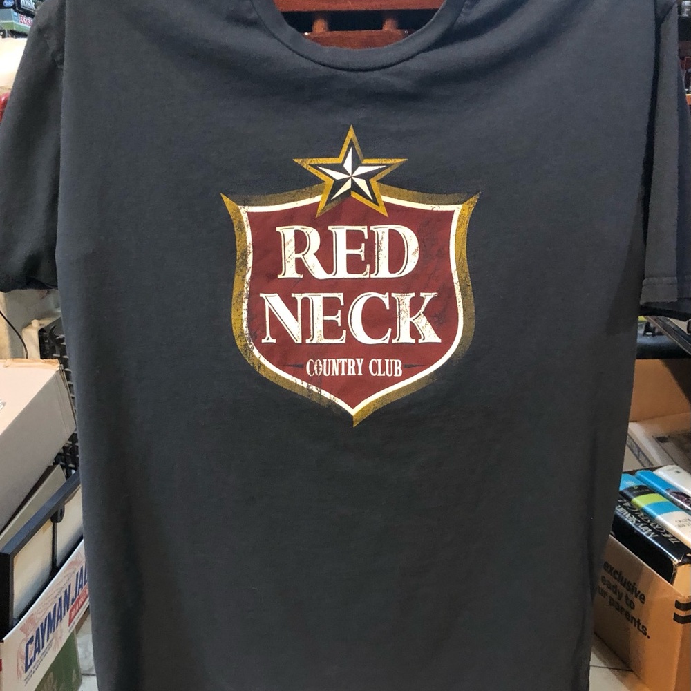 Red Neck Country Club Men's Graphic Tee - Black